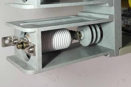 怎樣解決真空滅弧室漏氣？定期檢測(cè)有必要！